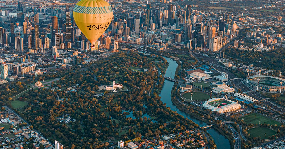 Weekend Parking Strategies for Visiting Indian Restaurants